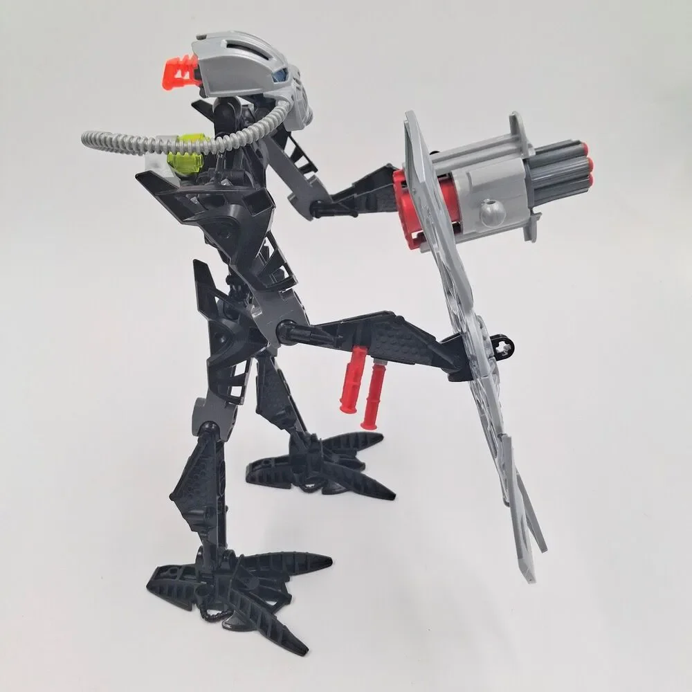 Lego Bionicle Toa Nuparu 8913 With Instruction Manual & Ammo No Canister